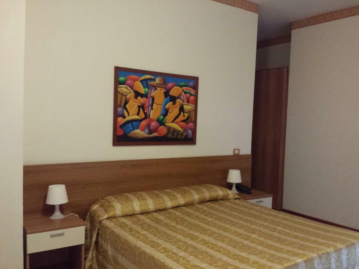 Thaire Resort 카스텔볼튜노 외부 사진